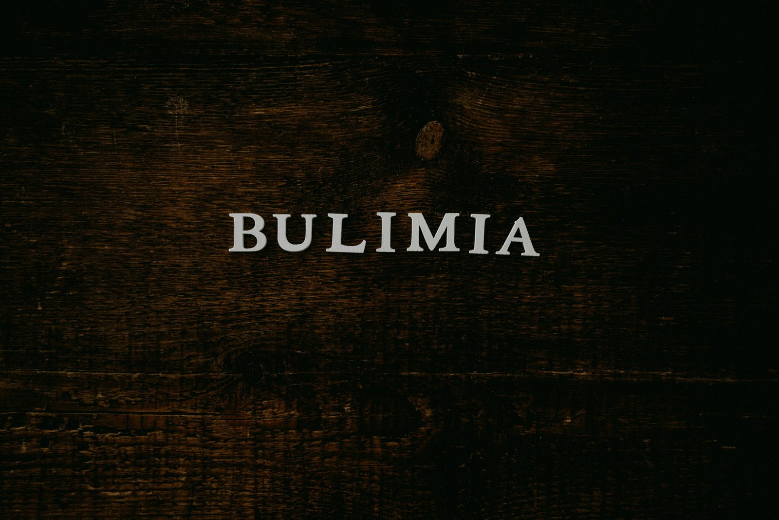 Understanding Bulimia: Causes, Symptoms, Diagnosis, and Treatment